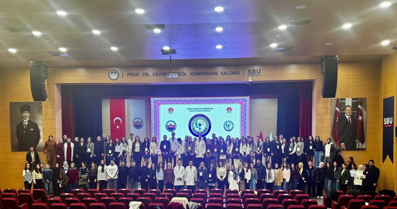 5. Ulusal Eczacılık Öğrencileri Sempozyumu, “Aile Sağlığında Bitkisel Uygulamalar: Geleneksel Bilgiden Bilimsel Kanıta” Gerçekleştirildi